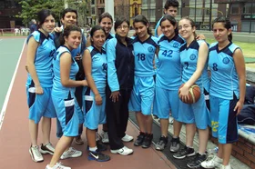 baloncesto_femenino_estudiantes.jpg