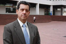 egresado-cabezote.jpg
