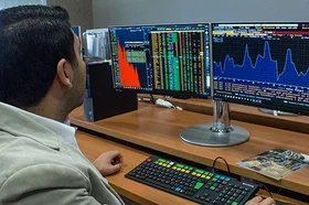 lanzamiento.sala_.bloomberg.utadeo.4_0.jpg
