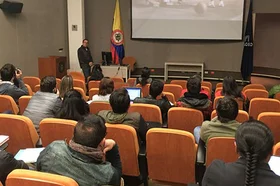 re.lanzamiento.maestria.de_.producto.utadeo.1.jpg
