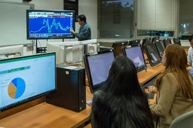 sala.bloomberg.utadeo.4_2_1.jpg