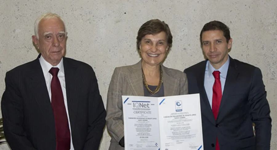 ceremonia_entrega_iso9001.jpg