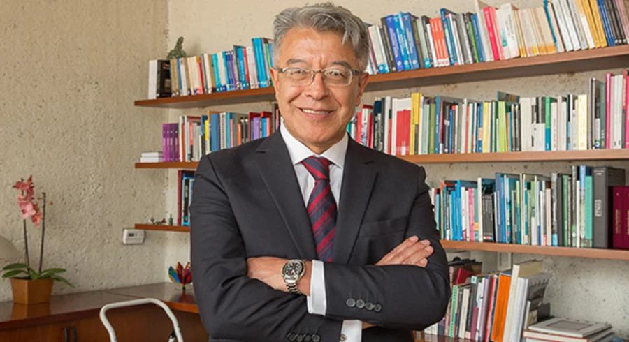 utadeo.nuevo_.rector.carlos.sanchez.22.jpg