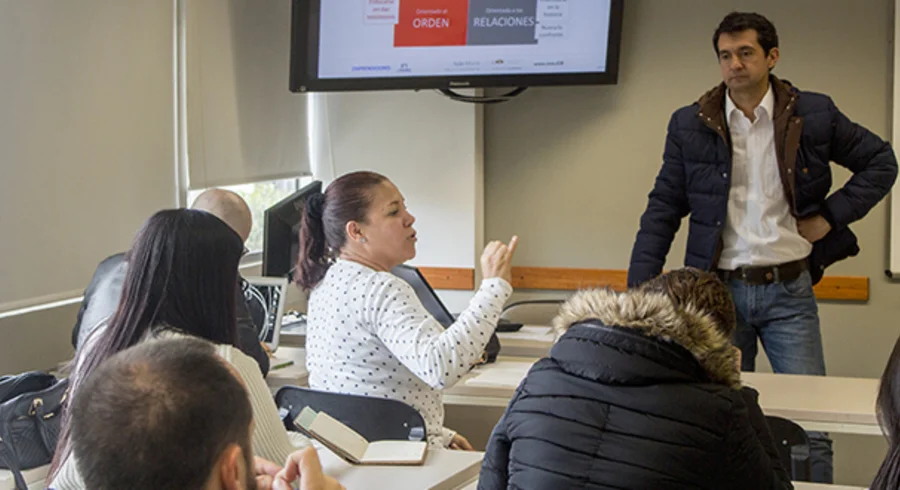 webnota_talleres_aplicados_a_emprendedores_20161122_003.jpg