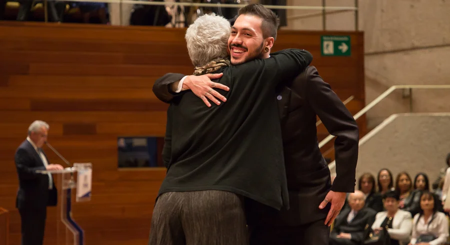 grados.octubre.2019.utadeo.11.jpg
