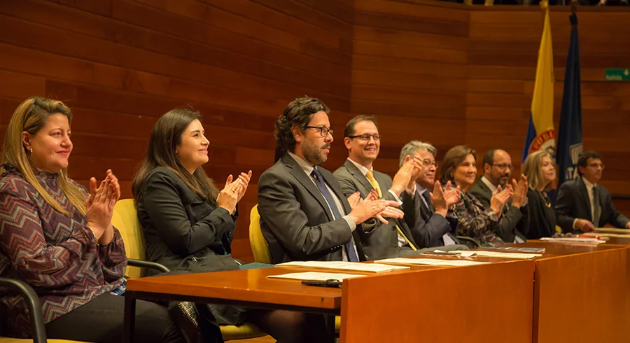 grados.octubre.2019.utadeo.12.jpg
