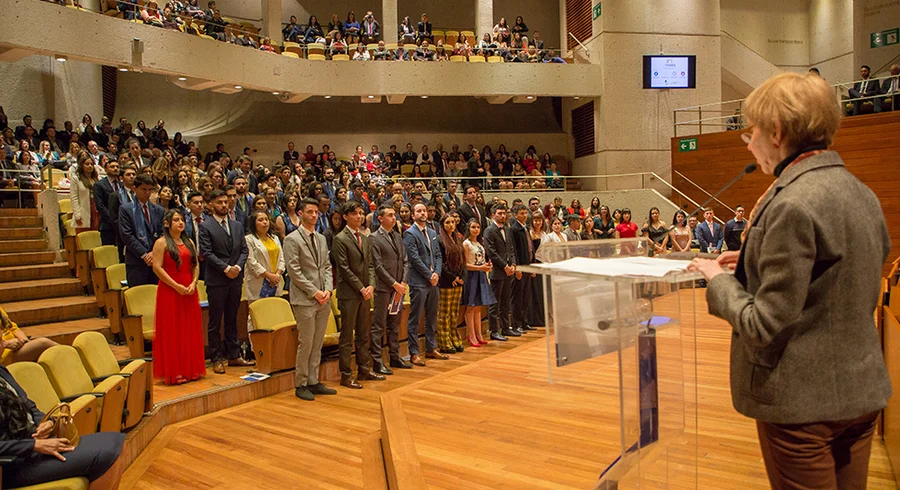 grados.octubre.2019.utadeo.31.jpg