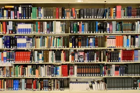 library-1147815_1920.jpg