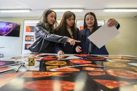 portada_-_tresestudiantes.sol_.hojas_.investigacion.jpg
