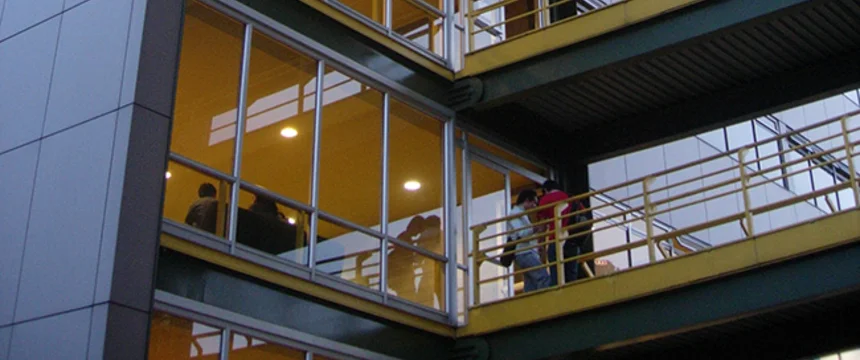 09.jpg