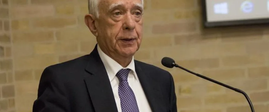 dr_pinzon_0_1_3.jpg