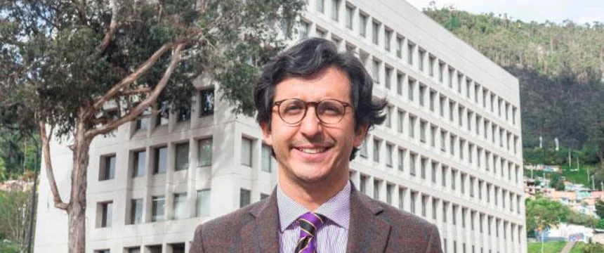 facultad-de-ciencias-sociales-julian-lopez-murcia.7.jpg