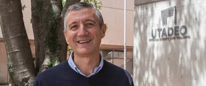 juan.manuel.hurtado.profesor.invitado.utadeo.1.jpg