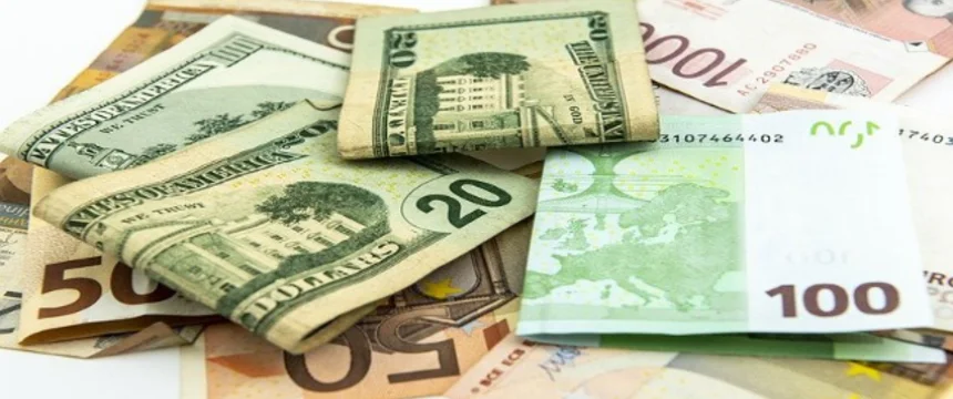 money-4546872_640pp.png