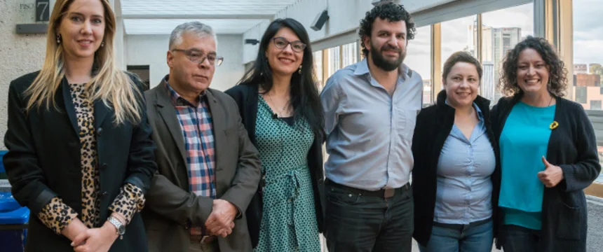 portada.1.democracia.y.comunicacion.poltica.fcs_.utadeo.angelica.lozano.correa.fabio-lopez-de.la_.roche_.juan_.esteban.lewin_.1.jpg