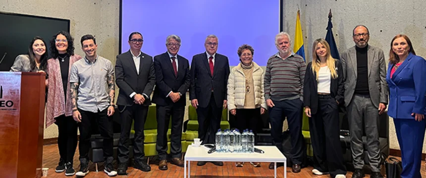 portada.hacialahumanizaciondelsistemapenal.utadeo.2023.jpg