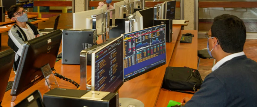 sala-bloomberg-utadeo-modelo-de-alternancia-1.jpg