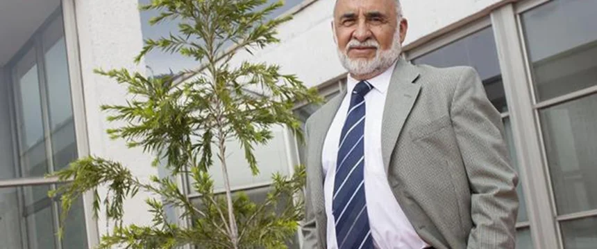 web_jaime_tenjo_galarza_-_director_programa_economia_20150317_005_0.jpg