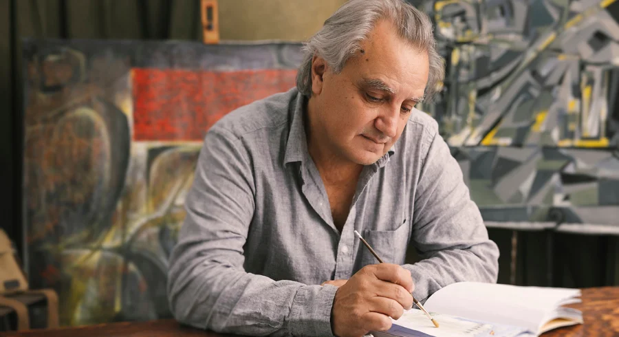 Fernando Duarte diseñador colombiano ganador del Michael F. Crowe Award