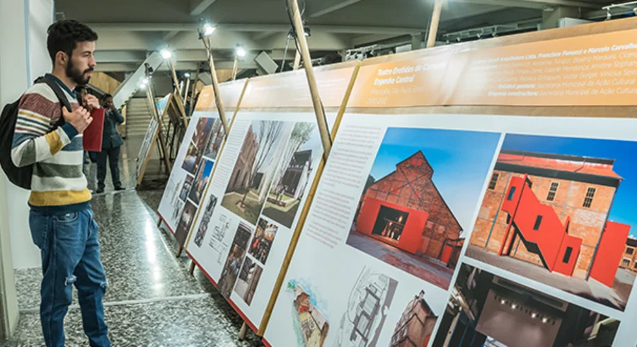 portada.arquitectura.latinoamericana.roglio.salmona.sala_.alterna.mav_.utado_.jpg