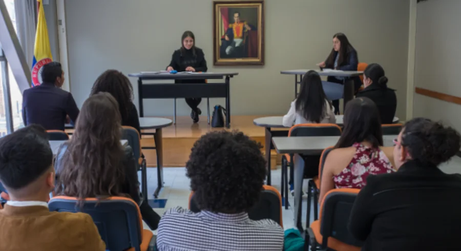 650-330.sala_.de_.audiencias.derecho.utadeo.3.png