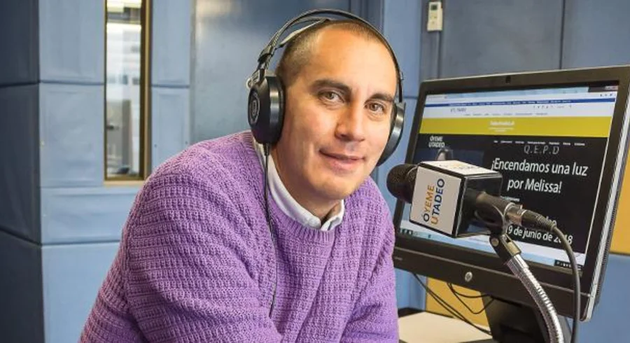 andresbarrios.emisora.oyeme_.foto_.utadeo.1_1.jpg
