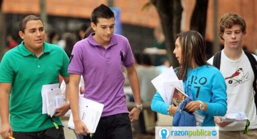 crisis-estudiantes-carlos-quinones_1.jpg