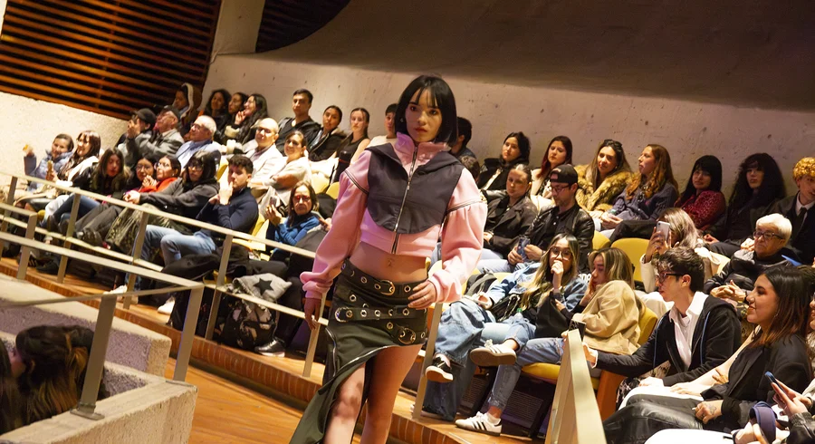 desfilemoda_pasarela_1114_cv10.jpg