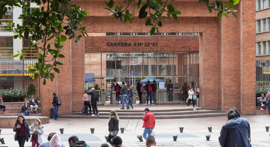 entrada_de_arcos_de_utadeo.png
