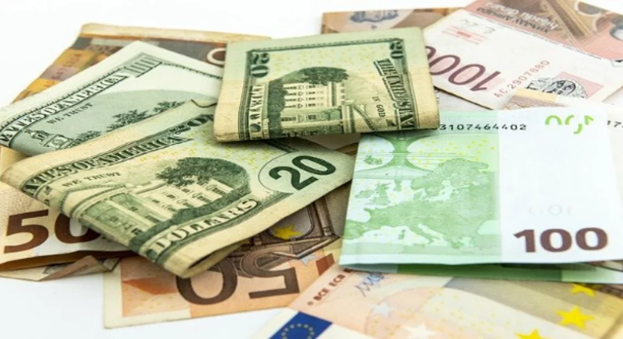 money-4546872_640pp.png