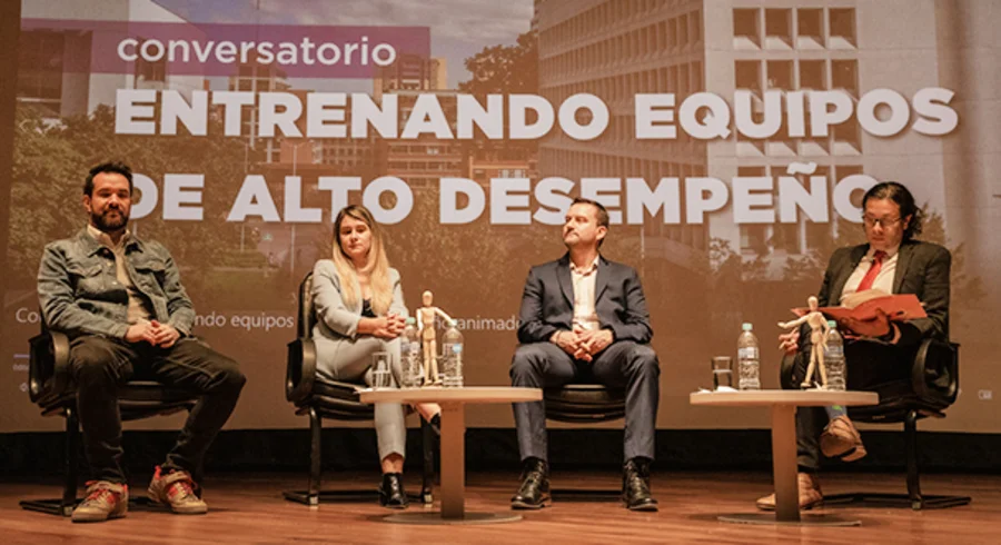 portada.conversatorio-con-empresarios.1.jpg
