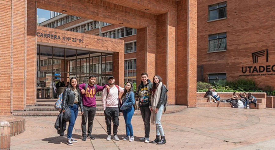 portada.estudiantes-utadeo-2022.jpg