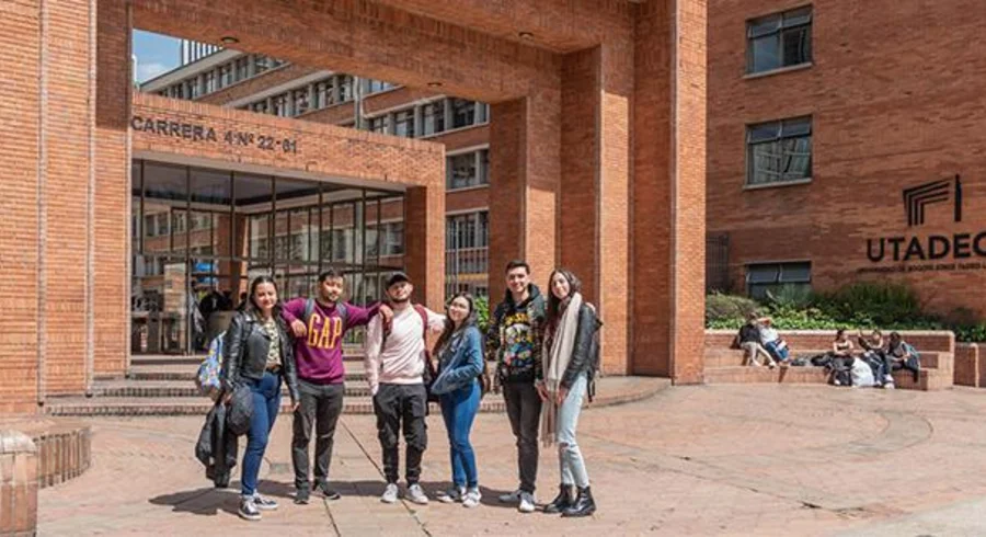 portada.estudiantes-utadeo-2022.jpg