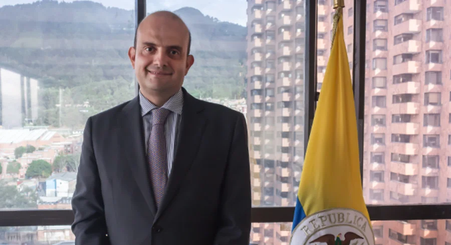 portada.viceministro.de_.salud_.y.relaciones.publicas.profesor.utadeo.colombia.2.jpg