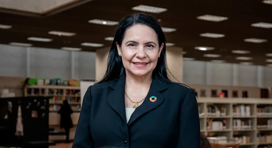 portada.women-economic-forum.biblioteca.roselincabrales.utadeo.2023.jpg