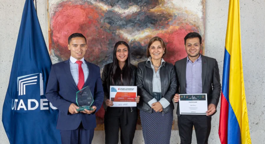 premioscmechallenge.concursodesimulacionfinanciera.utadeo.estudiantes.egresados.rectora.ceciliamariavelez.universidadjorgetadeolozano.1.jpg