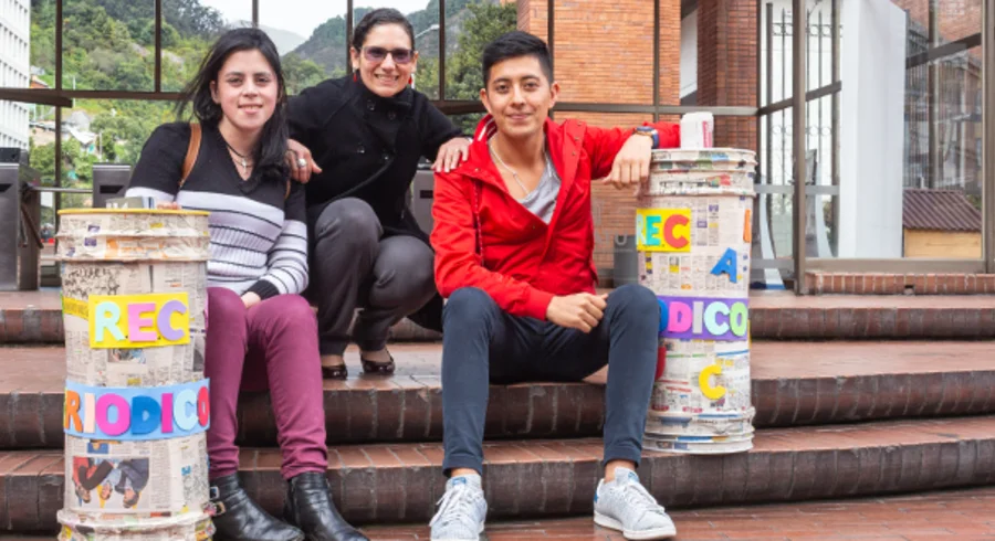 reciclaje.utadeo.tadeo_.estudiantes.cuidar.el_.ambiente.profesores.1.jpg