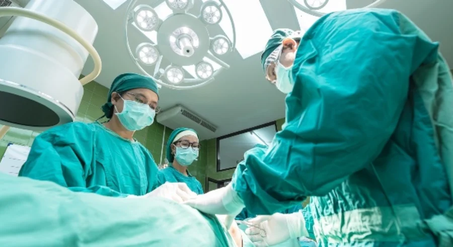 surgery-1807541_1920_1.jpg