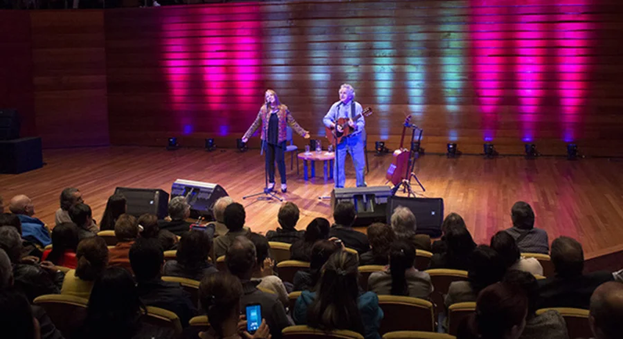 webnota_concierto_egresados_ana_y_jaime_20151113_008.jpg