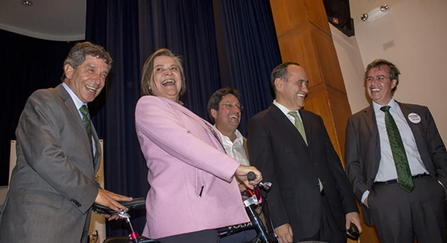 webnota_foro_candidatos_alcaldia_bicicleta_20150923_016.jpg