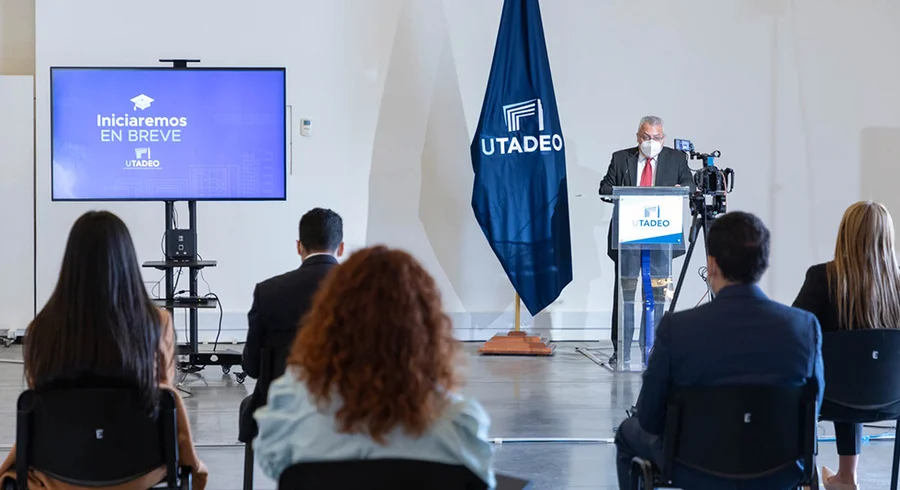 ceremonia.2.presenciales.2021.utadeo.12.jpg