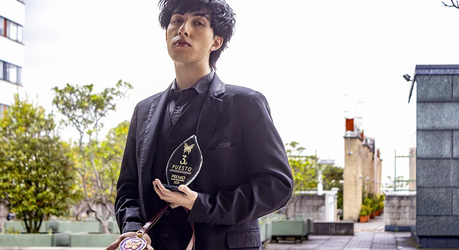 cristian.david_.pinzon_-_tercer.puesto.premio.mariohernandez.jpg