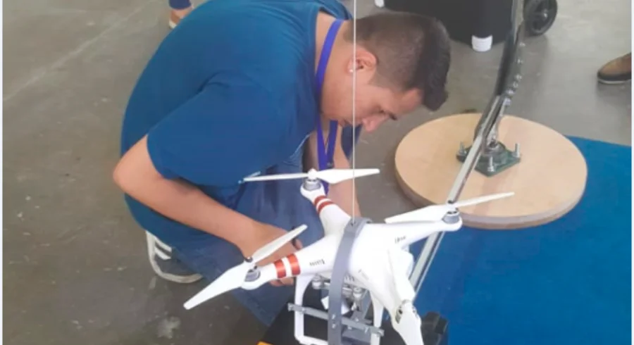 drones_3.png