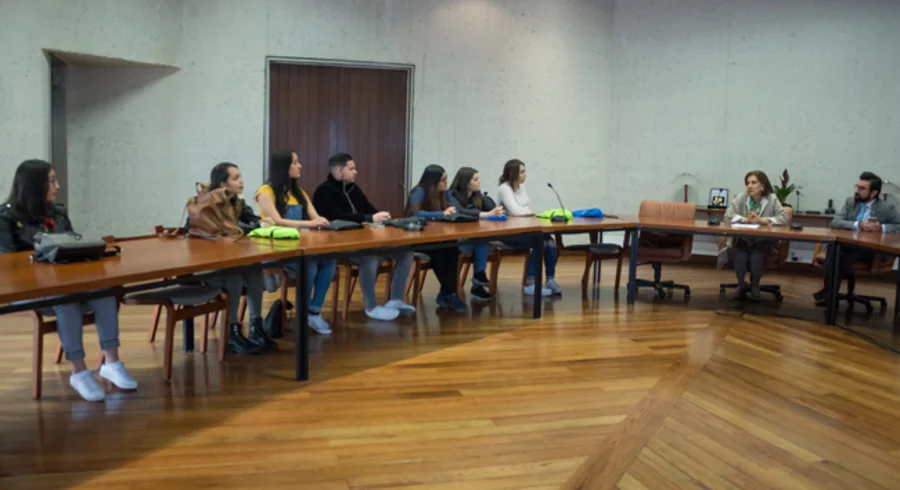 emabajores.tadeistas.2-2018.utadeo.3.jpg