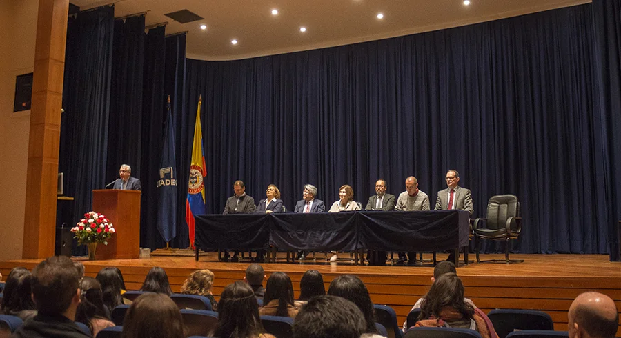entrega.becas_.excelencia.utadeo.19.jpg