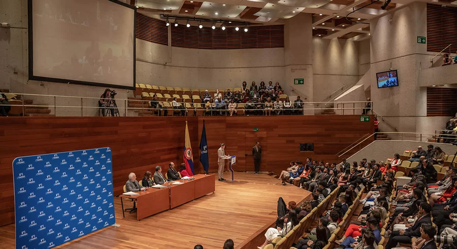 grados7dic2022.utadeo.4.jpg