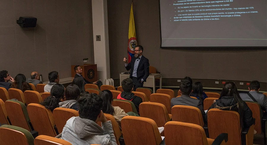 guerra-comercial-china-usa-conferencia.utadeo.1.jpg