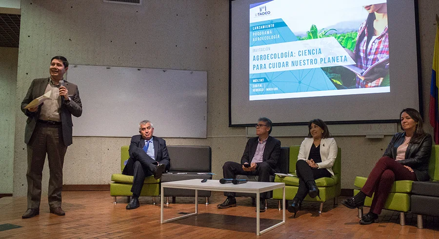 lanzamiento.agroecologia.fcni_.utadeo.5.jpg