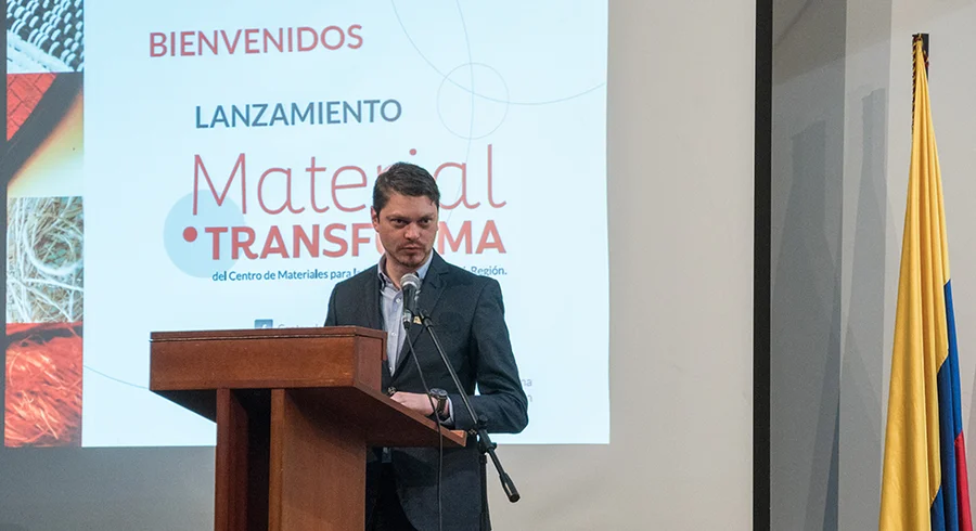 lanzamiento.material.transforma.utadeo.camara.de_.comercio.alcaldia.de_.bogota.universidad.jorge_.tadeo_.lozano.bogota.region.15.jpg
