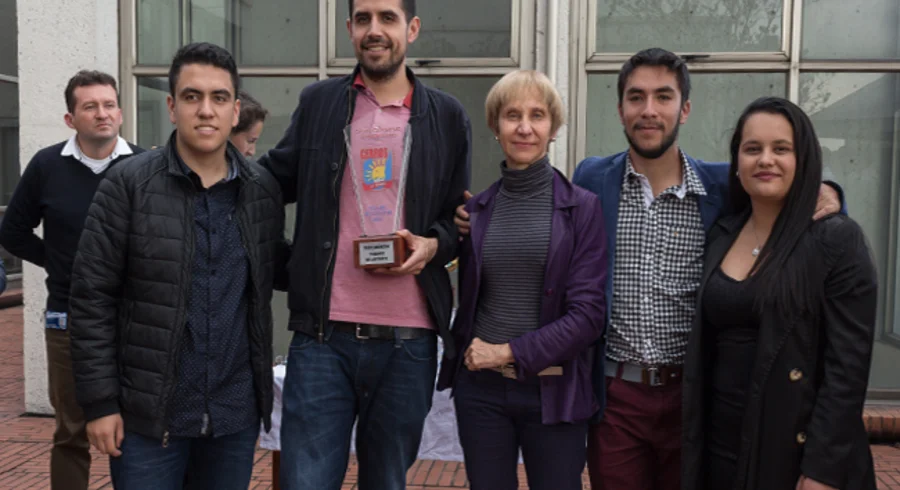premiacion.49.olimpiada.tadeista.utadeo.9.jpg